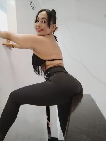 SOY ORIANA LA DIOSA DEL SEXO CON UN CUERPO HERMOSO Y UNAS TETAS TALLA 38 – 3222296579