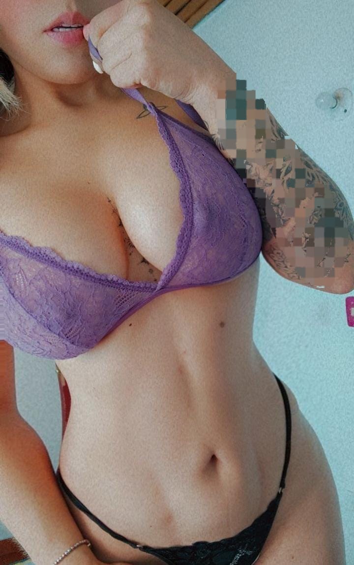 SOY VIOLETA ATREVIDA COQUETA Y JUGUETONA ESPETACULAR RUBIA CON SITIO EN CASTILLA 3134738171